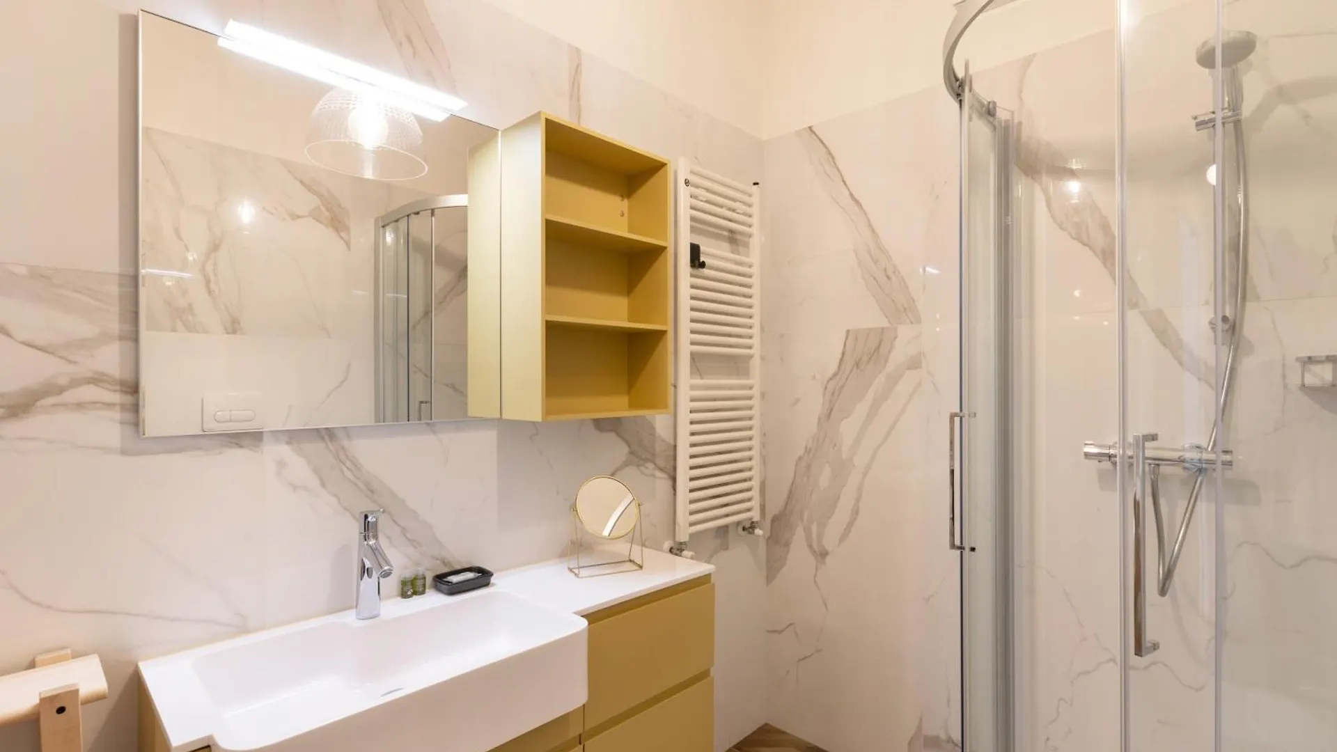 Bright One Bedroom Apartment Porta Venezia - Mirable Pm Μιλάνο